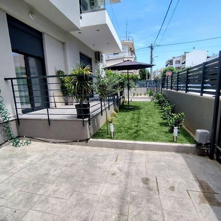 Floral Home 1 - Ground Floor Apt With Courtyard And Private Parking! Афіни Екстер'єр фото